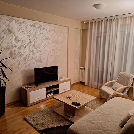 Ferienwohnung San Čačak Exterior foto